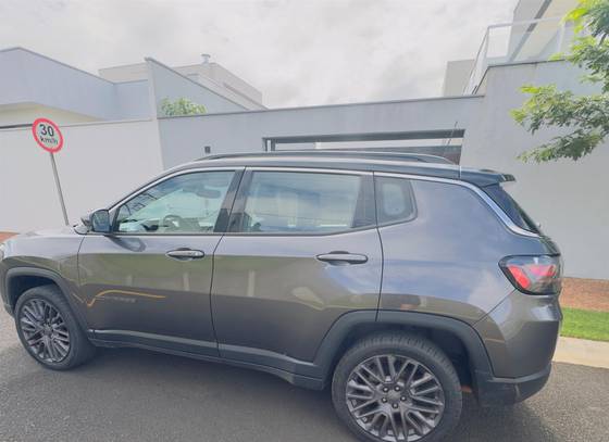 JEEP COMPASS 2.0 TD350 TURBO DIESEL LIMITED AT9 JEEP COMPASS 2.0 TD350 TURBO DIESEL LIMITED AT9